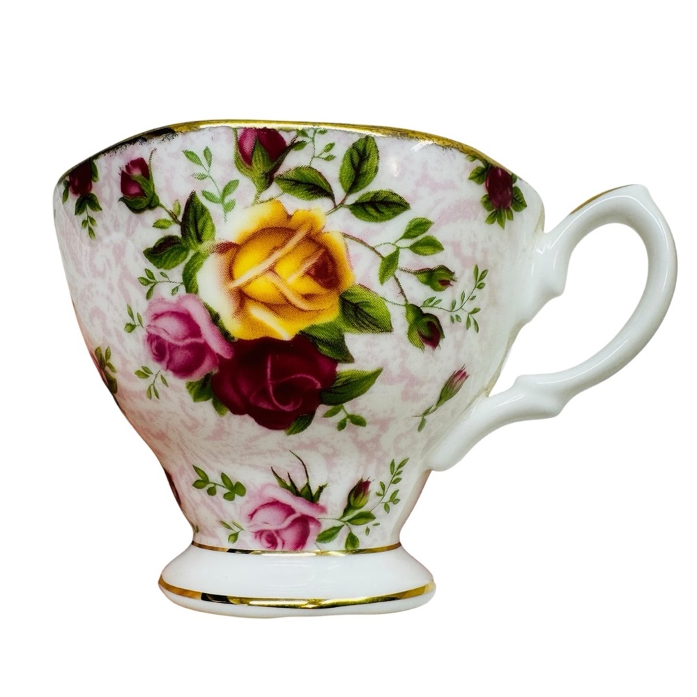 Royal Albert Old Country Roses Tea Cup & Saucer Soft Pink Lace - Picture 7 of 12